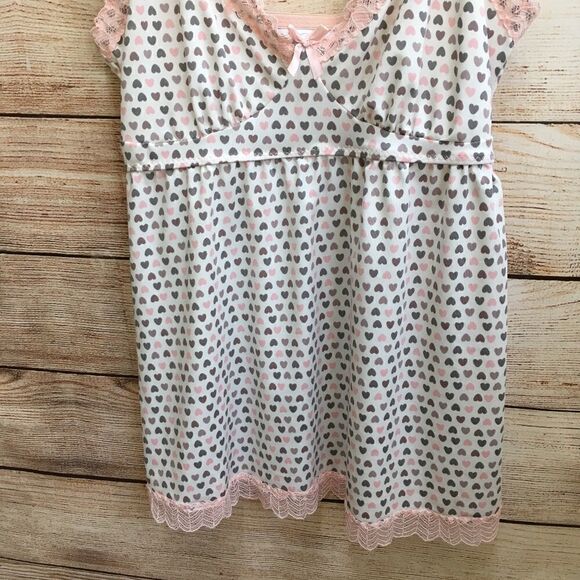 MARILYN MONROE TWO PIECE PAJAMAS IN HEART PRINT - Picture 6 of 8